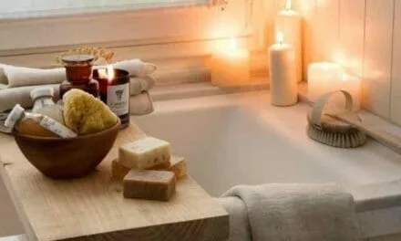 Alivia el Estres Diario Con un Baño Caliente y Técnicas Relajantes