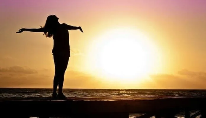 las mujeres solteras son felices segun la ciencia
